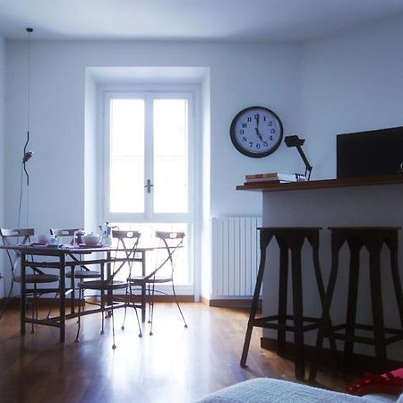 Fil Rouge Apartment Milan Bilik gambar