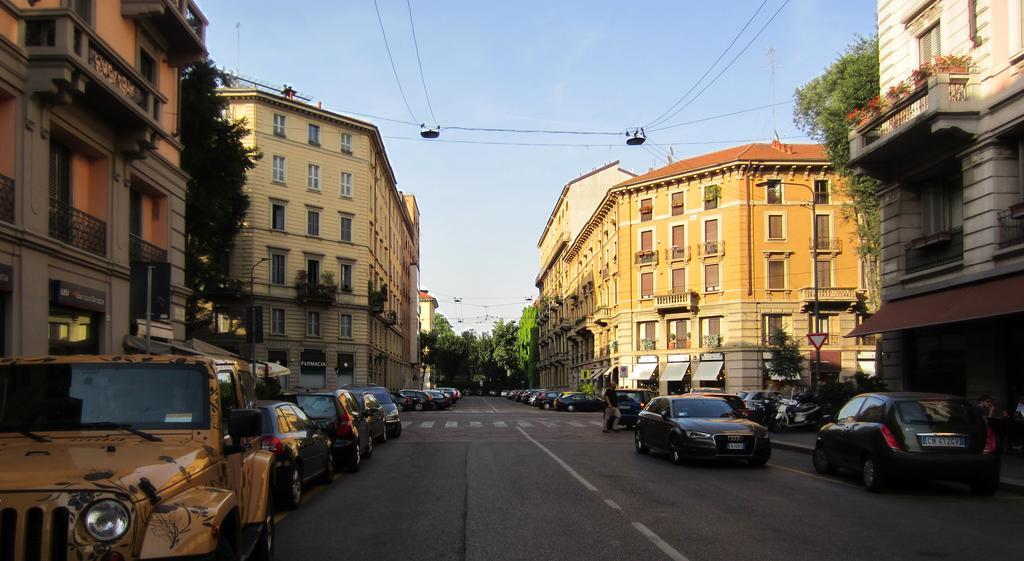 Fil Rouge Apartment Milan Bilik gambar